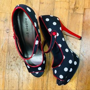 EUC Madden Girl Peep Toe Heels 8